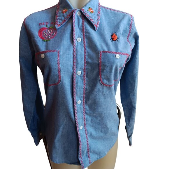 Small Vintage Top 70s Women's Butterfly Embroidered Chambray Denim Shirt Hippie - Picture 2 of 10